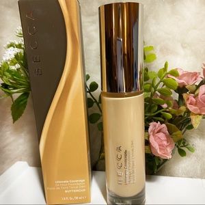 HOST PICK✨Becca Ultimate Coverage Foundation